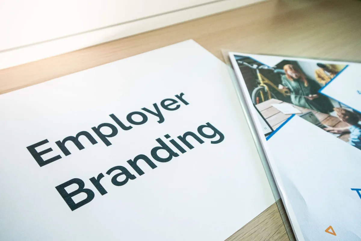 Building Brand Loyalty Through Support Communication Building Brand Loyalty Through Support Communication