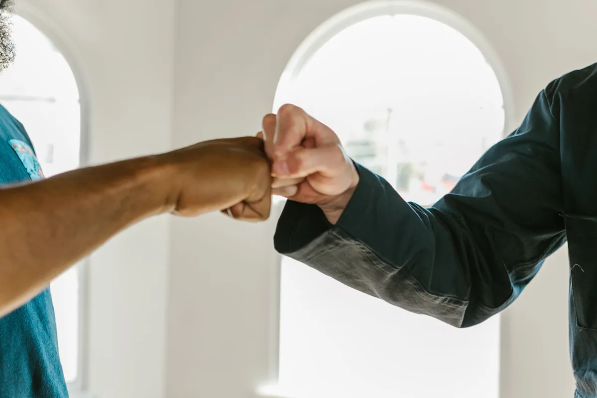 Building Trust Through Customer Messaging Support Building Trust Through Customer Messaging Support