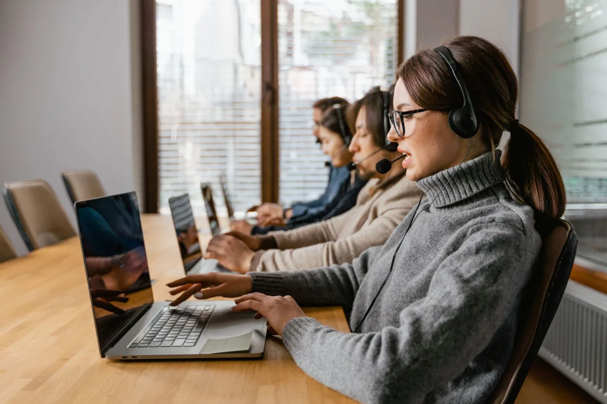 Customer Messaging Support and CRM Integration Customer Messaging Support and CRM Integration