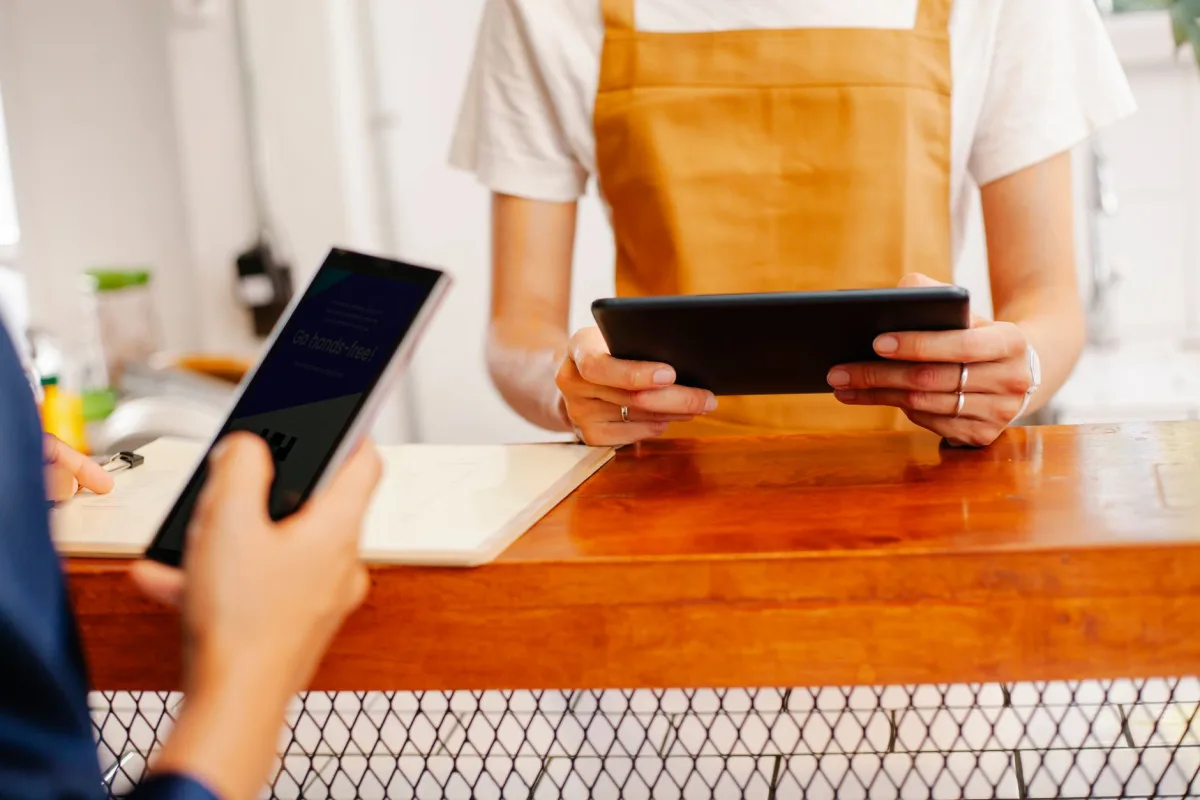 Customer Messaging Support and Personalization at Scale Customer Messaging Support and Personalization at Scale