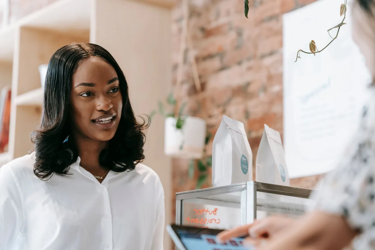 Customer Messaging Support for Building Brand Loyalty Customer Messaging Support for Building Brand Loyalty