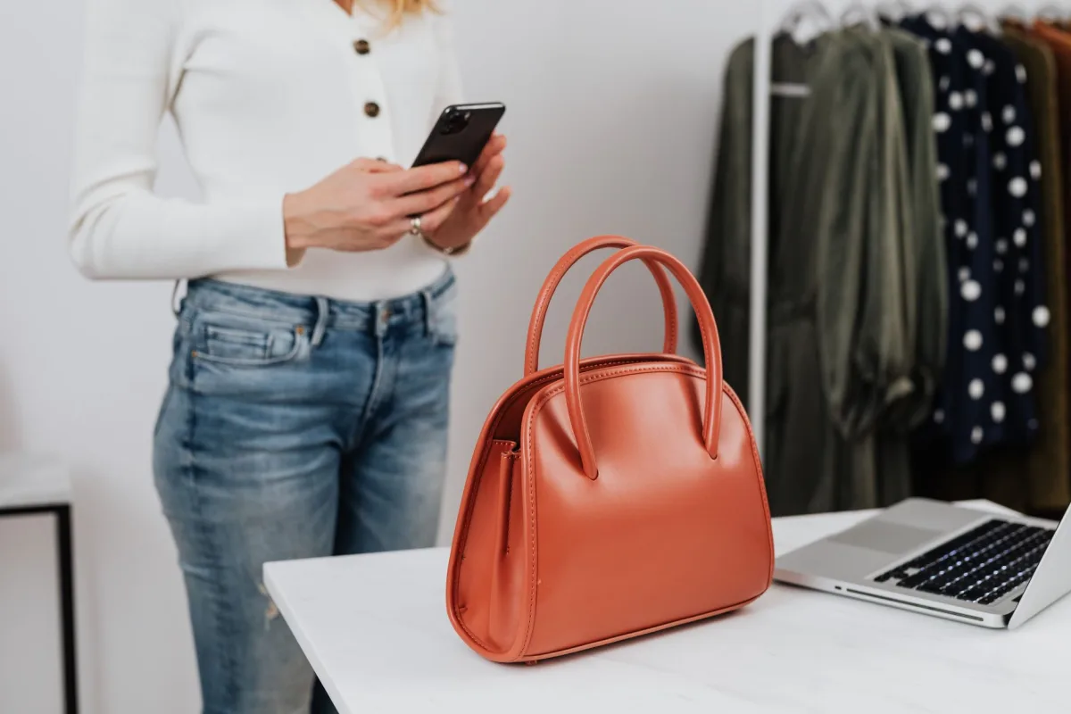 Leveraging Data Analytics for Customer Messaging Support in E-Commerce - Support for E-Commerce Brands