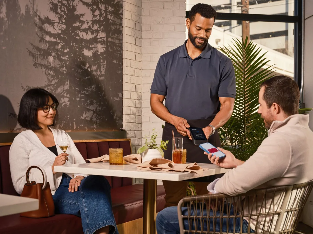 Integrating Real-Time Communication Features in Customer Messaging Support - Support for Mobile-First Customers Integrating Real-Time Communication Features in Customer Messaging Support - Support for Mobile-First Customers