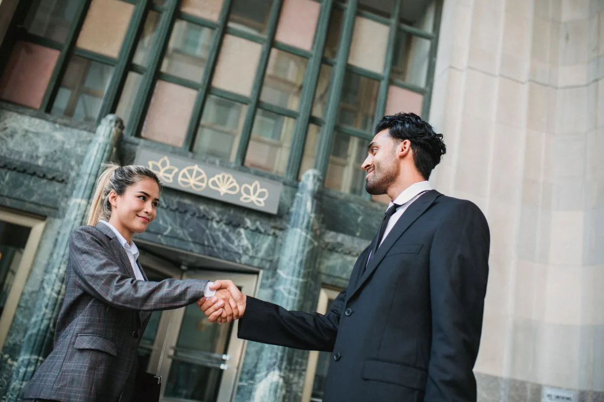 Digital Messaging Strategies for Building Customer Trust Digital Messaging Strategies for Building Customer Trust