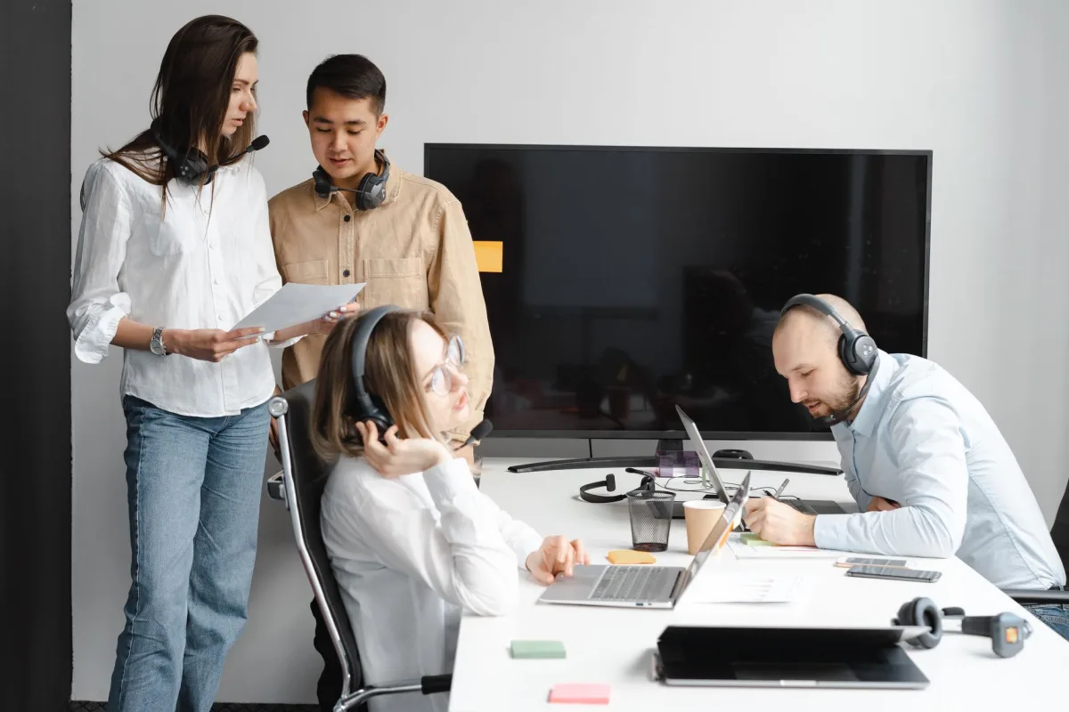 Digital Messaging Strategies for Proactive Customer Support Digital Messaging Strategies for Proactive Customer Support