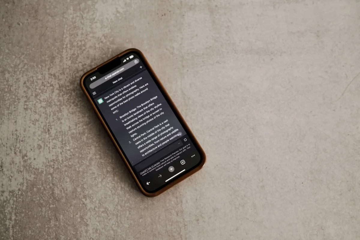 How Communication Messaging Can Improve App Reviews through User Engagement - communication messaging can