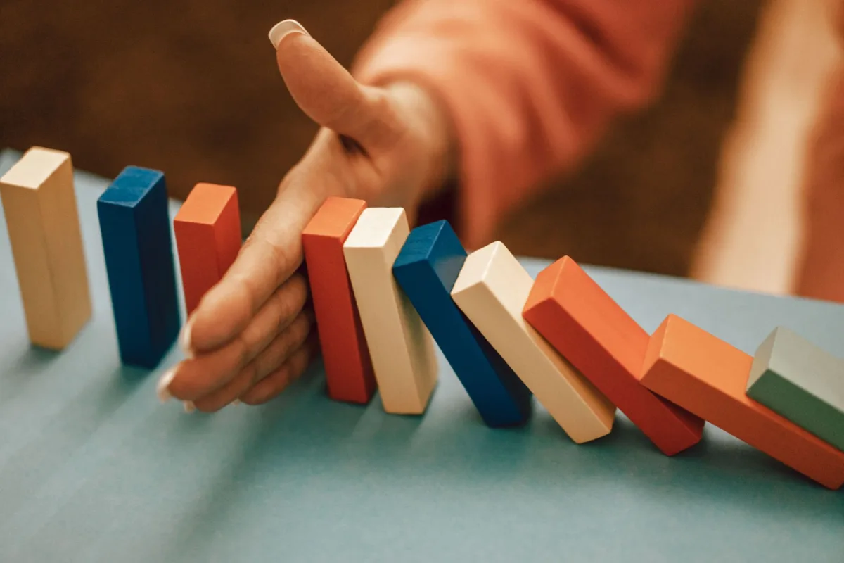 Identifying Triggers for Intelligent Escalation in Messaging Systems - intelligent escalation when Identifying Triggers for Intelligent Escalation in Messaging Systems - intelligent escalation when