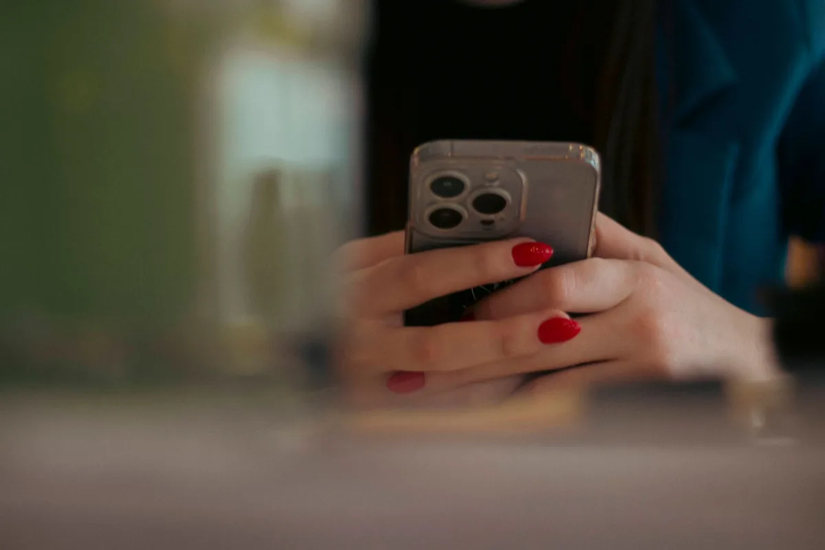 Identifying Common Challenges in Account-Related Messaging - clear account-related messages