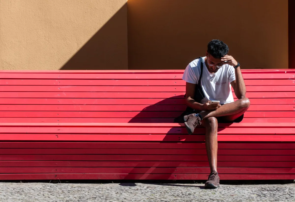 Balancing Information and Engagement: Crafting Meaningful Notifications - message tips to avoid