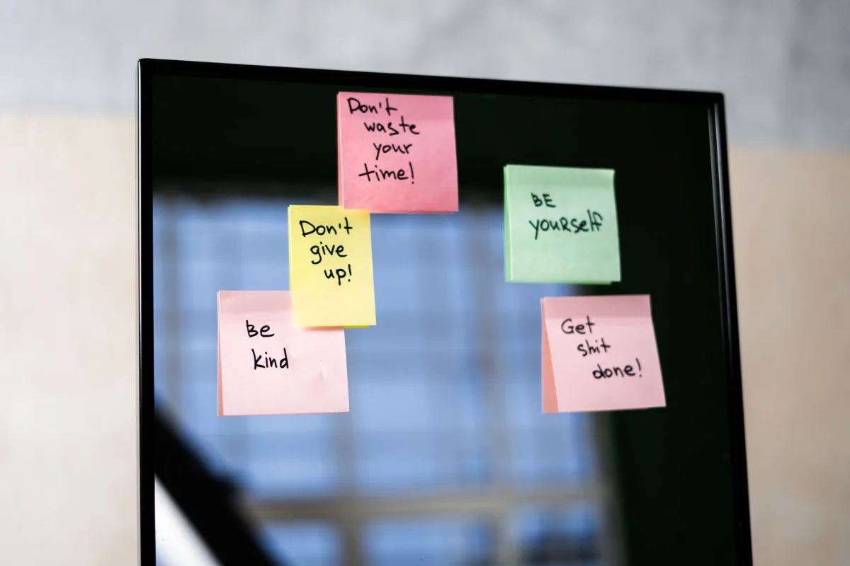 Best Practices for Encouraging Open Dialogue Among Team Members - improve internal team messaging