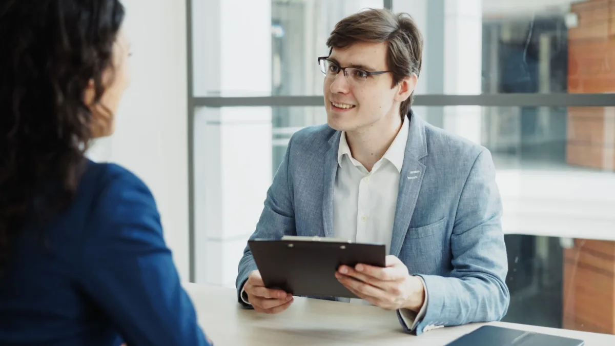Identifying Key Challenges in HR and Employee Communication - messaging solutions for hr Identifying Key Challenges in HR and Employee Communication - messaging solutions for hr