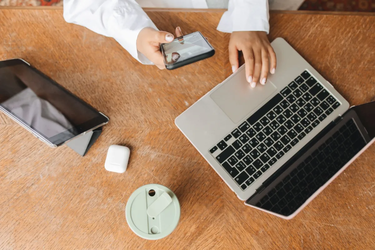 Identifying Unique Communication Challenges in Remote and Hybrid Teams - messaging solutions for remote Identifying Unique Communication Challenges in Remote and Hybrid Teams - messaging solutions for remote