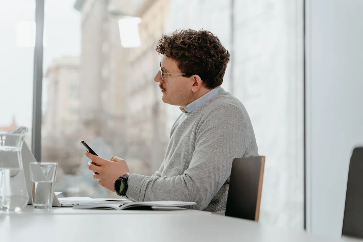 Messaging Solutions That Enable Proactive Communication Messaging Solutions That Enable Proactive Communication
