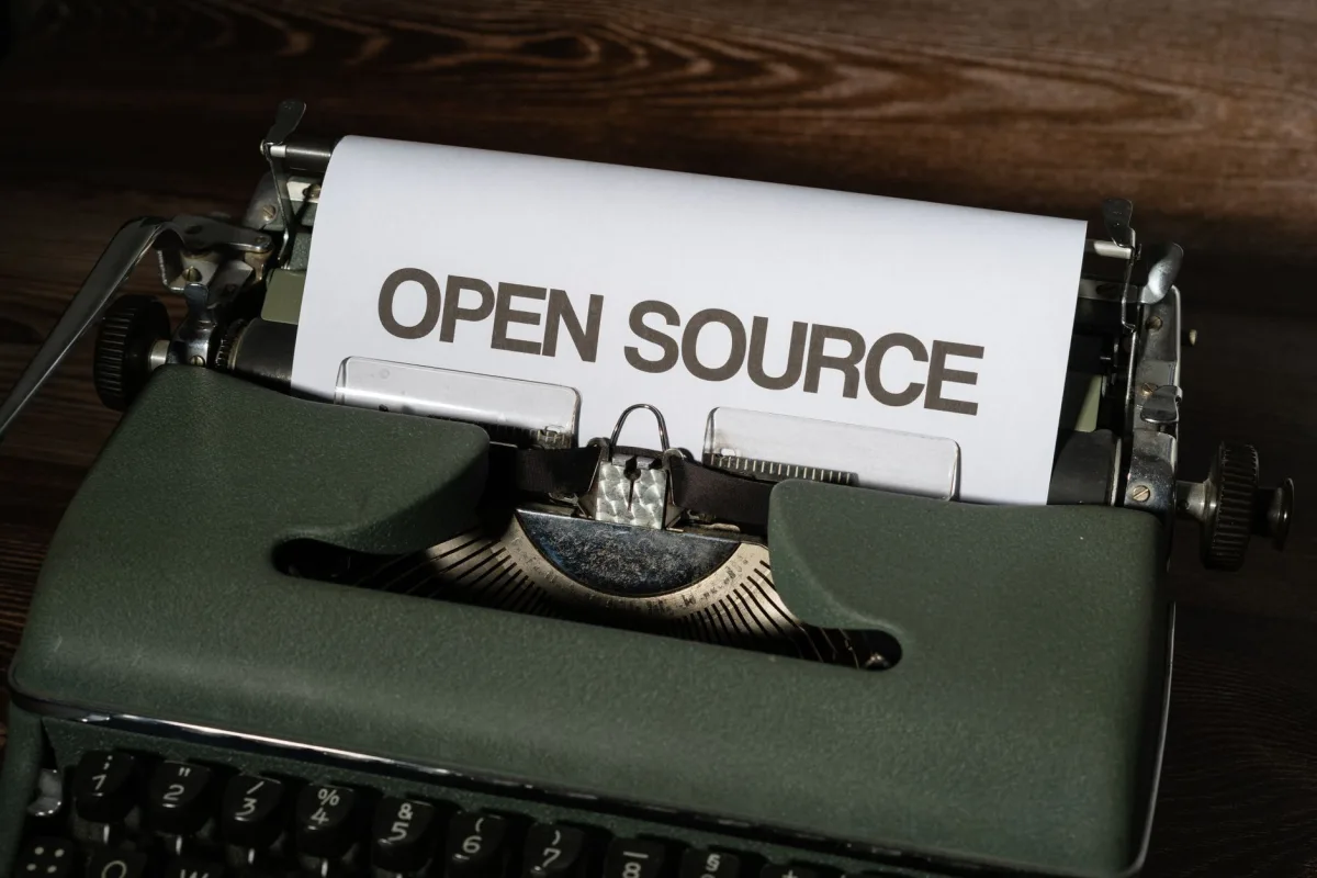 Understanding the Architecture of Open-Source Messaging Solutions - Open-Source Messaging Solutions