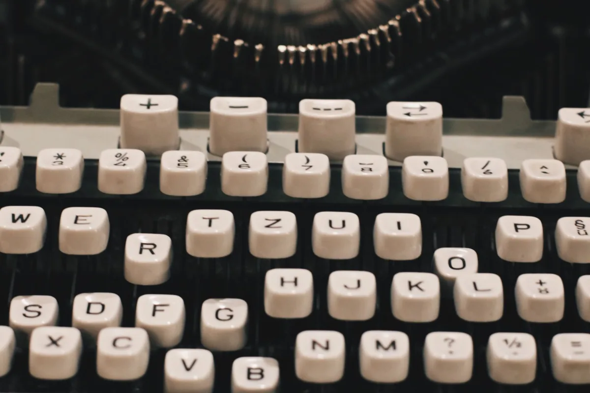 The Role of Machine Learning in Advancing Predictive Typing Technology - predictive typing technology