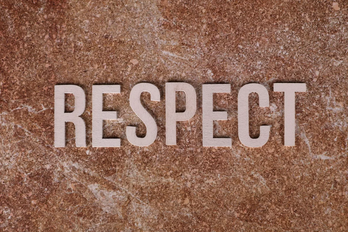 Balancing Efficiency and Human Touch in Customer Interactions - ethics of automated message