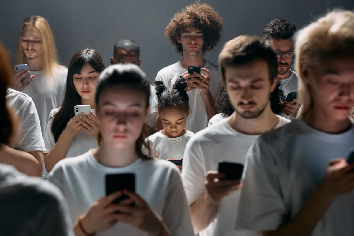 Emerging Trends in Message Technology for Hyper-Connected Environments - the future of message technology
