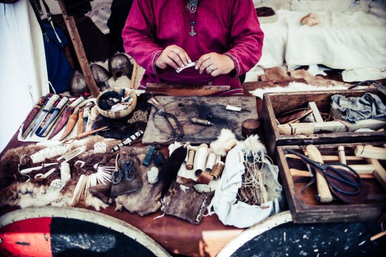 The Ultimate Guide to Crafting a Meaningful Thank You Message to a Colleague