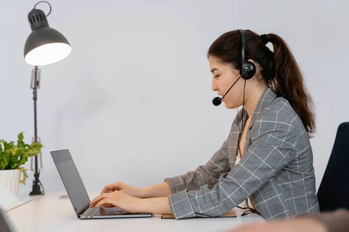 Using Automation in Customer Messaging Support Using Automation in Customer Messaging Support