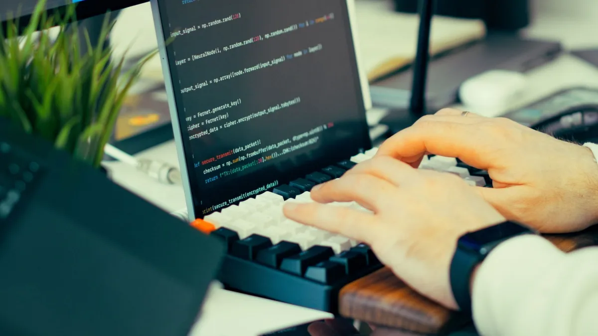 Key Use Cases for Automated Messaging Tools in Different Industries - How They Work